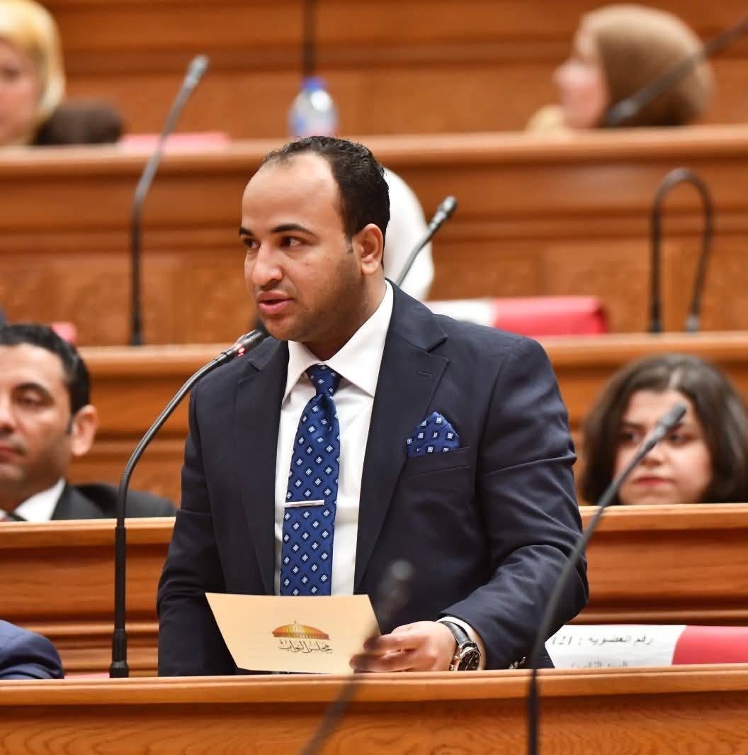 متابعة رفع تراكمات القمامة والمخلفات في نطاق الهرم